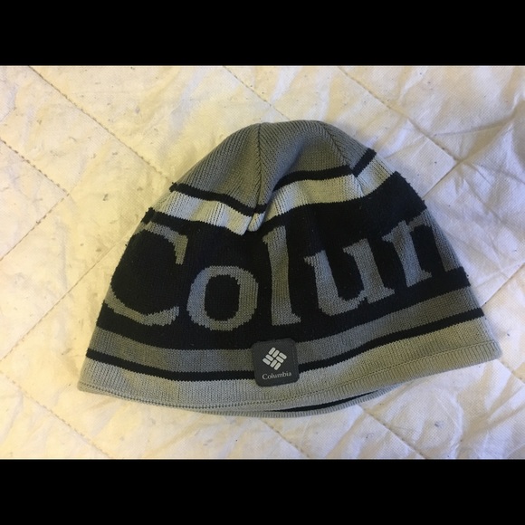 Columbia Accessories | Columbia Sportswear Omni-Heat Black-Grey Beanie | Color: Black/Silver | Size: Os | Pm-17562916's Closet